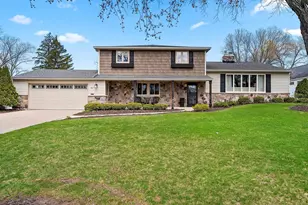 180 Arbor Ln, Green Bay, WI 54301 - Photo 3