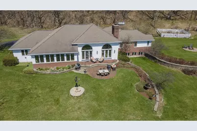 N4655 Quintessence Court, New London, WI 54961 - Photo 3
