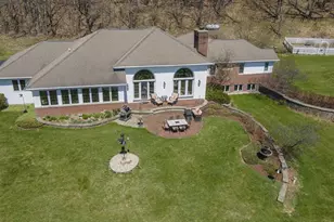N4655 Quintessence Ct, New London, WI 54961 - Photo 3