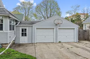839 S Jackson St, Green Bay, WI 54301 - Photo 37