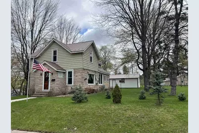 410 Franklin Street, Waupaca, WI 54981 - Photo 1