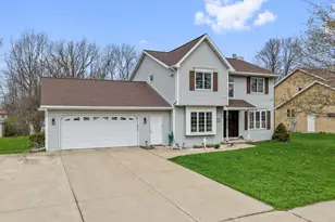 1968 Emerald Dr, Green Bay, WI 54311 - Photo 1