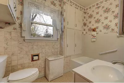 216 Williams Street, Combined Locks, WI 54113 - Photo 9
