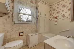 216 Williams St, Combined Locks, WI 54113 - Photo 9