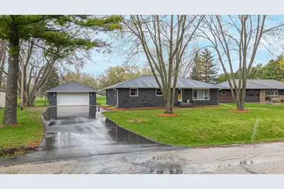 1034 S Ridge Lane, Appleton, WI 54914 - Photo 1