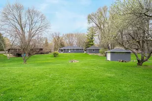 1034 Ridge Ln, Appleton, WI 54914 - Photo 3