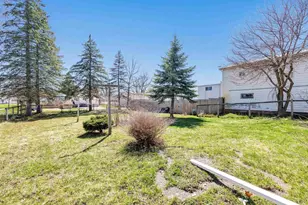 130 Summit St, Pulaski, WI 54162 - Photo 23