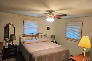 2005 Oak St, Oshkosh, WI 54901 - Photo 11