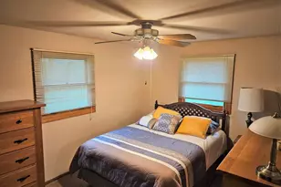2005 Oak St, Oshkosh, WI 54901 - Photo 17