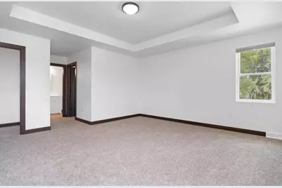735 Hoffman Road, Green Bay, WI 54301 - Photo 19