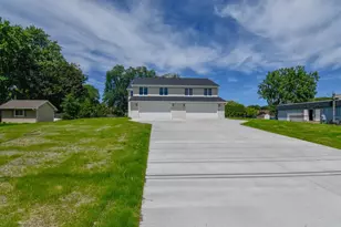 735 Hoffman Rd, Green Bay, WI 54301 - Photo 31