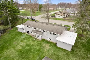 1119 Florence St, Marinette, WI 54143 - Photo 41