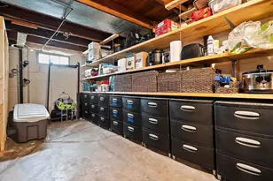 530 Morris Ave, Ashwaubenon, WI 54304 - Photo 21