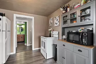 530 Morris Ave, Ashwaubenon, WI 54304 - Photo 9