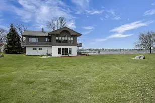 2384 Hickory Ln, Oshkosh, WI 54901 - Photo 13