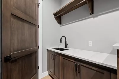 2011 Labyrinth Lane, De Pere, WI 54115 - Photo 33