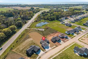 W5759 Roundstone Pl, Menasha, WI 54952 - Photo 53