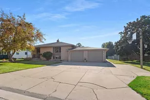 2203 Gilson Ct, Green Bay, WI 54304 - Photo 55