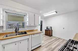 1262 Ridgedale Ct, Green Bay, WI 54304 - Photo 15