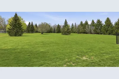 922 Denise Court, Kaukauna, WI 54130 - Photo 3