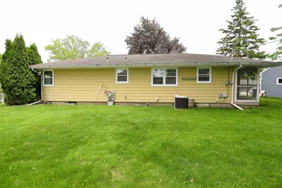 394 Taft Street, Fond du Lac, WI 54935 - Photo 5