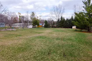 2525 Breezewood Ln, Neenah, WI 54956 - Photo 23