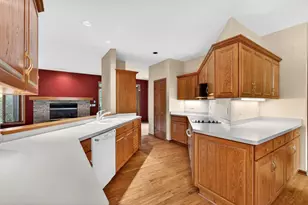 4431 Bellhaven Ln, Oshkosh, WI 54904 - Photo 9
