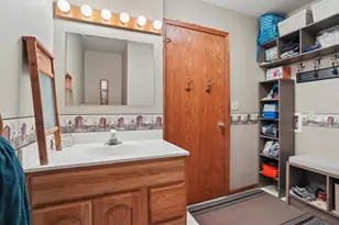 W2150 Crosstown Rd, Hilbert, WI 54129 - Photo 11