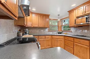 2857 St Ann Dr, Green Bay, WI 54311 - Photo 17