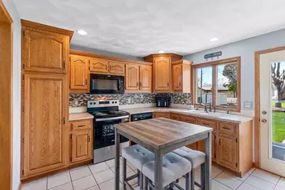 1825 E Marquette Street, Appleton, WI 54911 - Photo 9