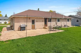 1825 E Marquette St, Appleton, WI 54911 - Photo 35