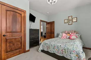 1355 Prairie Lake Cir, Neenah, WI 54956 - Photo 31