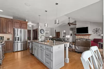 1355 Prairie Lake Circle, Neenah, WI 54956 - Photo 17