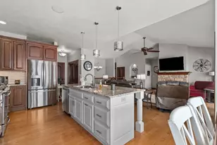 1355 Prairie Lake Cir, Neenah, WI 54956 - Photo 17