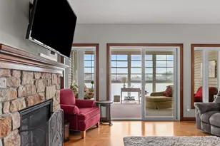 1355 Prairie Lake Cir, Neenah, WI 54956 - Photo 9