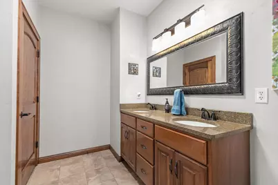 1355 Prairie Lake Circle, Neenah, WI 54956 - Photo 29