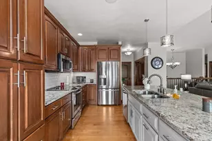 1355 Prairie Lake Cir, Neenah, WI 54956 - Photo 15