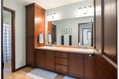 1121 Herne Bay Way, Green Bay, WI 54313 - Photo 29
