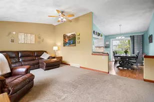 W5997 Garnet Dr, Appleton, WI 54915 - Photo 5