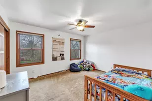 305 Windward Rd, Green Bay, WI 54302 - Photo 17