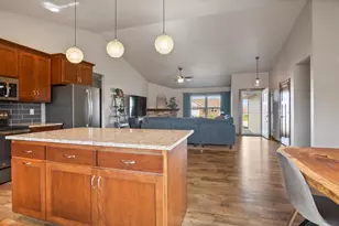 1657 Red Oak St, Green Bay, WI 54313 - Photo 19
