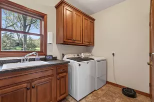 1216 E Apple Creek Rd, Appleton, WI 54913 - Photo 21