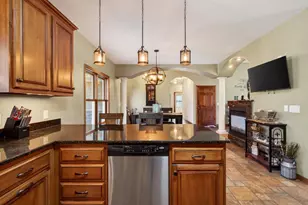 1216 E Apple Creek Rd, Appleton, WI 54913 - Photo 7