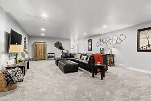 699 Blackberry Ct, Oneida, WI 54155 - Photo 41