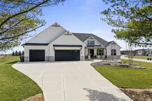699 Blackberry Ct, Oneida, WI 54155 - Photo 63
