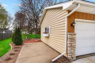 1296 Lakeview Ln, Menasha, WI 54952 - Photo 43