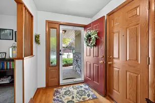 1296 Lakeview Ln, Menasha, WI 54952 - Photo 7