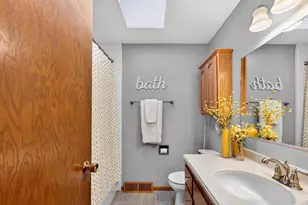 1296 Lakeview Ln, Menasha, WI 54952 - Photo 25