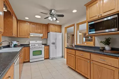 1611 Nicholas Street, Appleton, WI 54914 - Photo 11