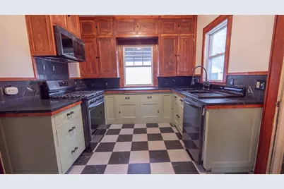 414 Fulton Street, Waupaca, WI 54981 - Photo 9
